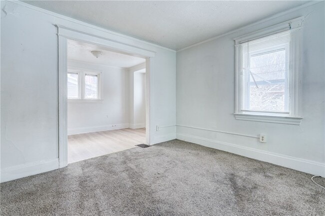 Building Photo - 127 Rosewood Terrace