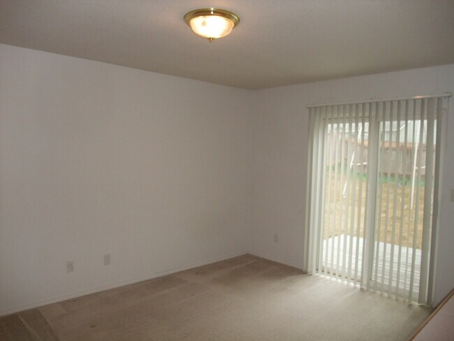 Foto del edificio - North Albany /  3 bed 2 Bath - Family Room...