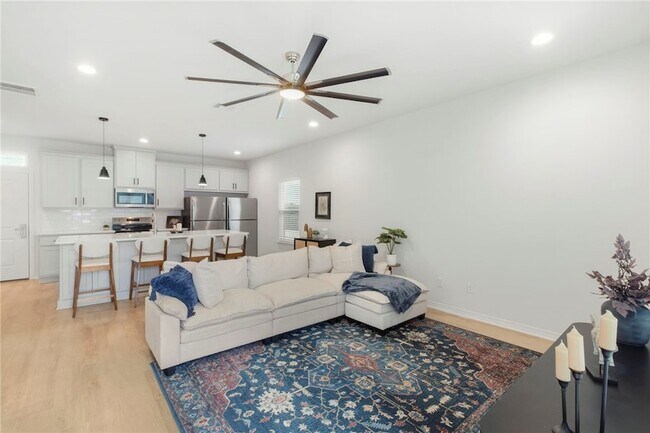 Foto del edificio - 307B Sterling St