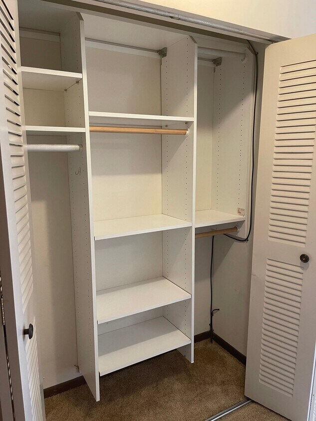 Courtyard Apartments - 102 N Franklin St Madison, WI 53703