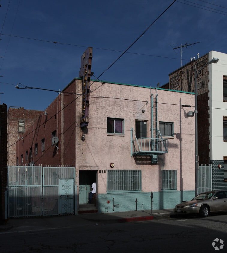 553 Ceres Ave, Los Angeles, CA 90013 Apartments in Los Angeles, CA
