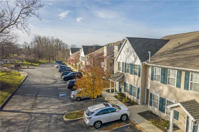 Foto del edificio - 28340 Center Ridge Rd