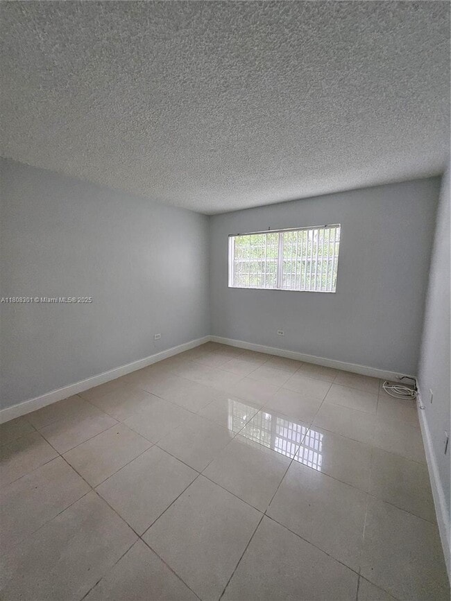 Building Photo - 8101 SW 73rd Ave