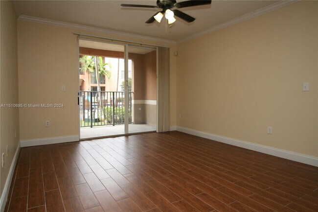 Building Photo - 6841 SW 44th St