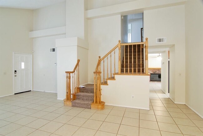 Building Photo - 11798 Avalon Ave