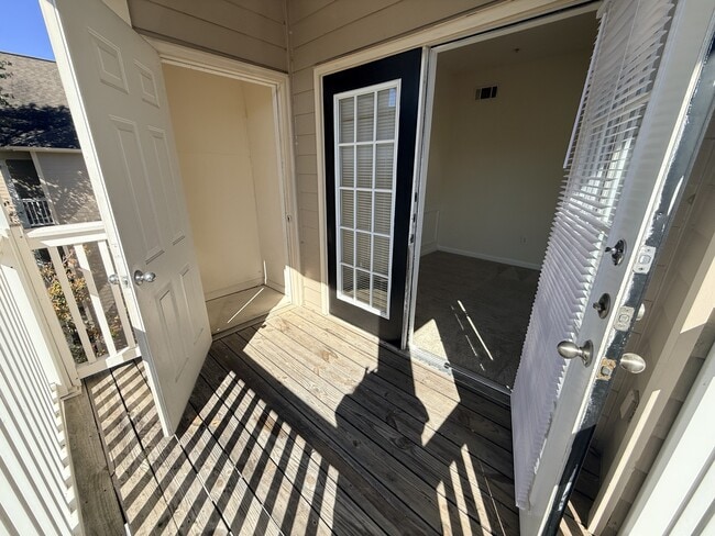Interior Photo - Wesley Stonecrest Apartments at Lithonia