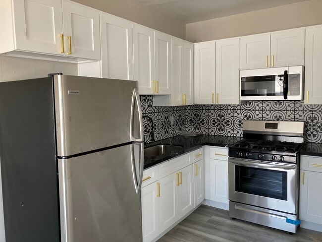 Interior Photo - Val D' Kingsley LLC