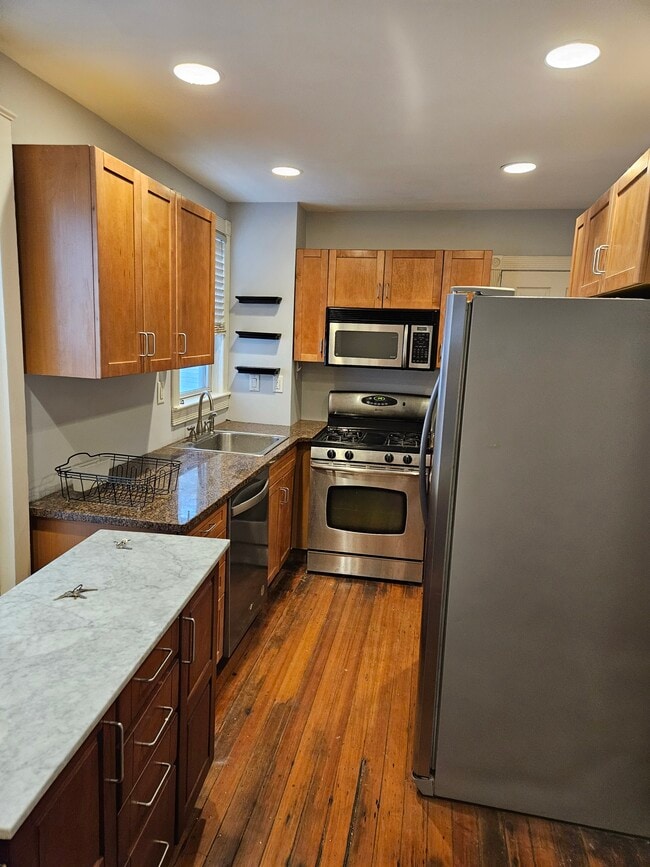 Kitchen - 775 Columbia Rd