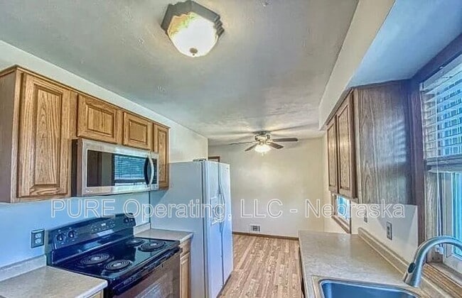 Foto del edificio - 14148 Orchard Ave