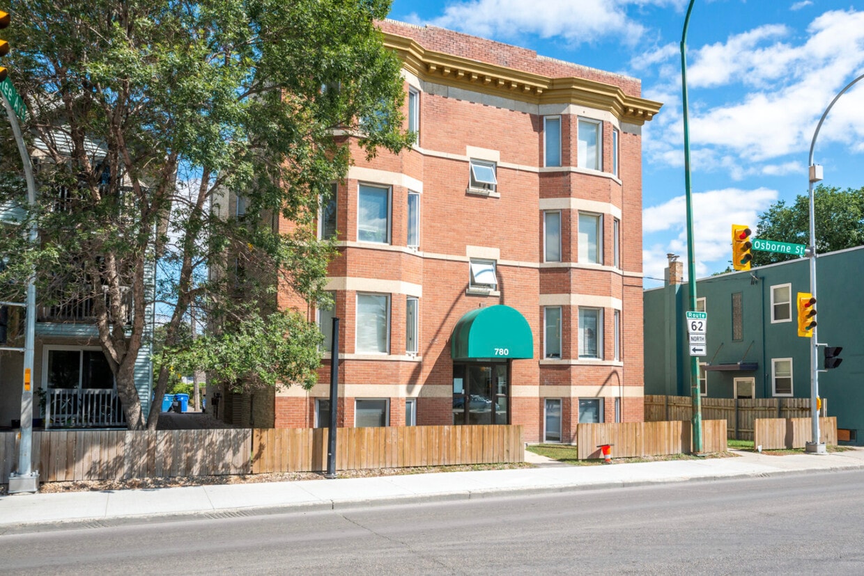 Building Photo - Overlook Apartments