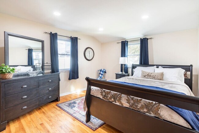 Foto del edificio - 2346 Pine St