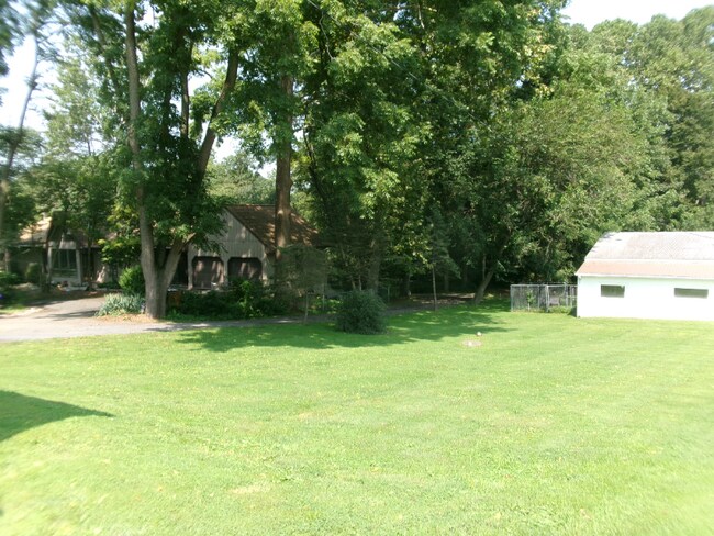 Foto del edificio - 903 Winter Hill Rd