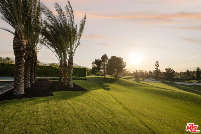 Foto del edificio - 52435 Ross Ave