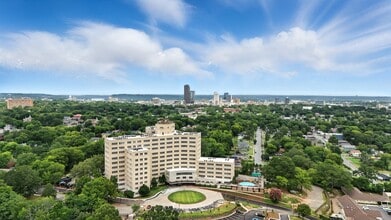 Building Photo - The Flats at Soma