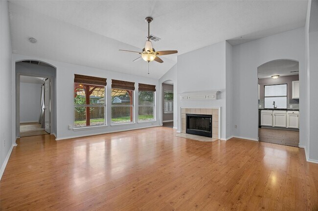 Foto del edificio - 11304 Avering Ln