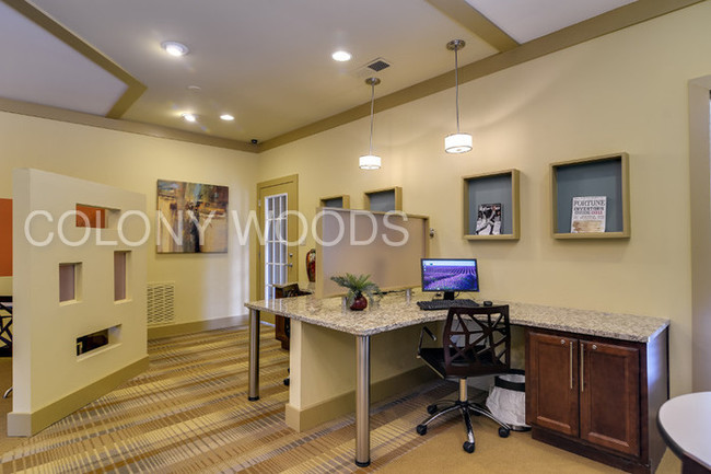 Building Photo - 7308 Colony Park Dr