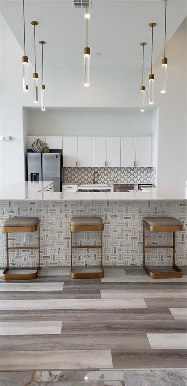 Foto del edificio - 4024 Bungalow Ln