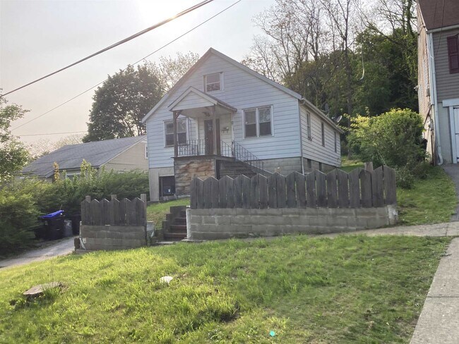 Building Photo - 12 Du Bois Ave