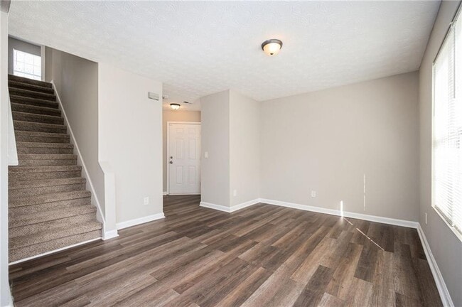 Foto del edificio - 3375 River Run Trail