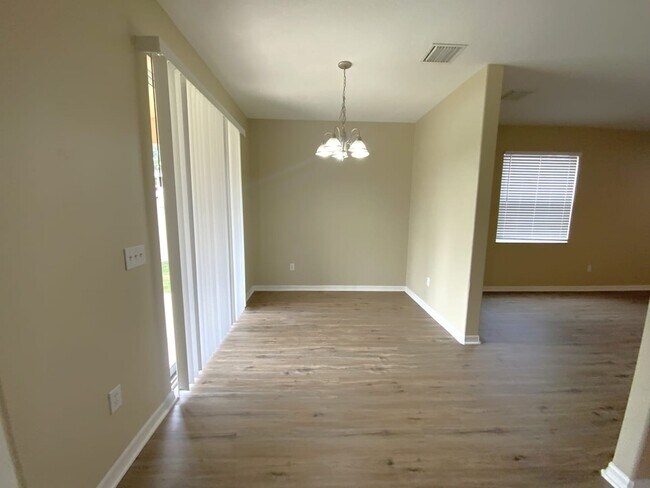 Building Photo - 10329 Celtic Ash Dr