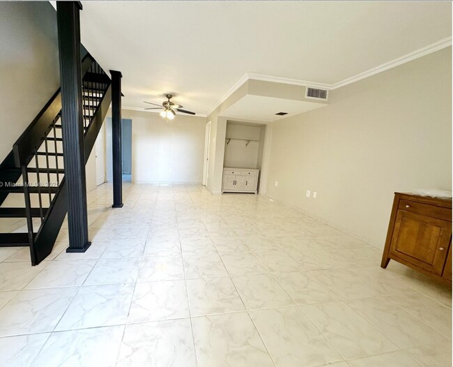Foto del edificio - 9009 NE 4th Avenue Rd