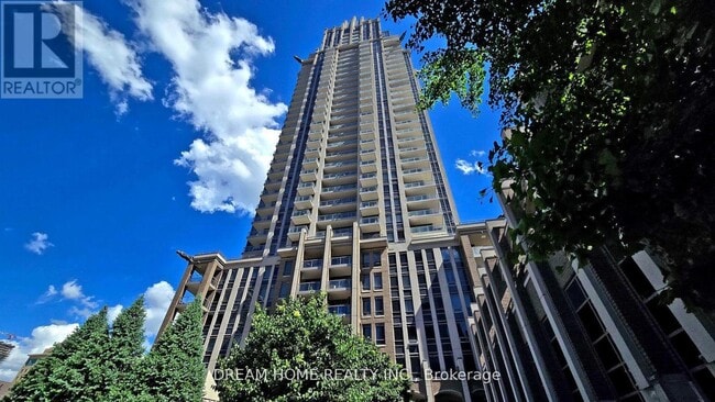 Building Photo - 388 Prince of Wales Dr