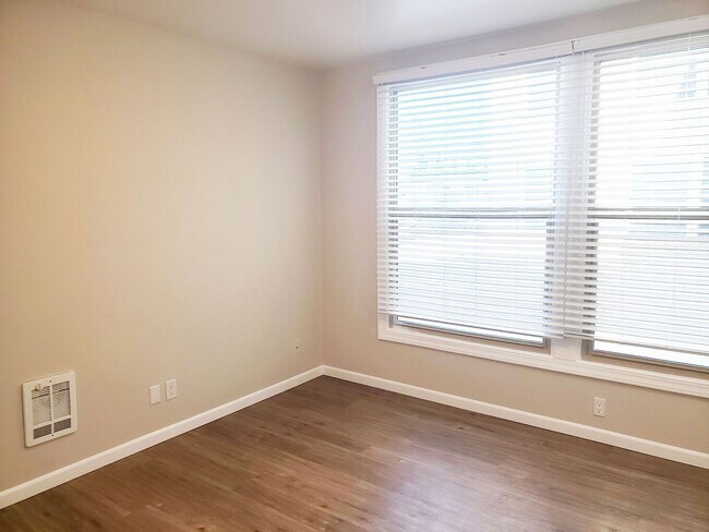 Foto del interior - New Medford Apartments