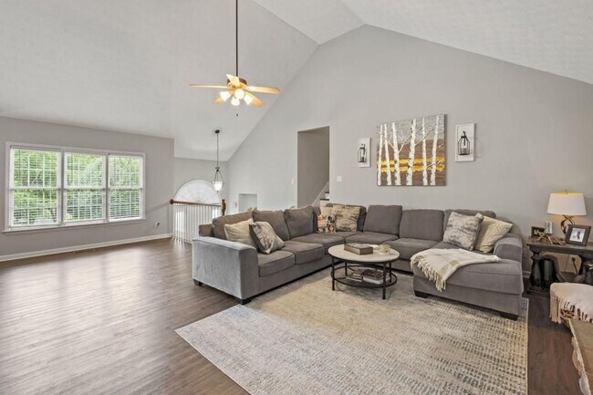 Foto del edificio - 122 Brookhaven Ln
