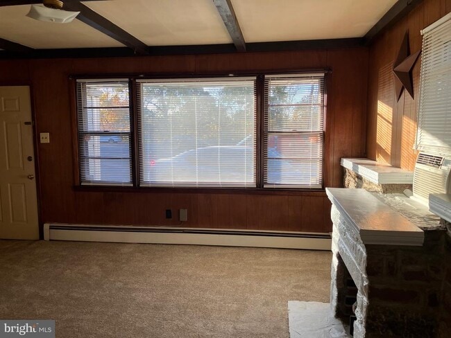 Building Photo - 1028 Mantua Pike