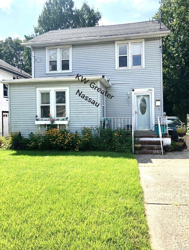 Building Photo - 824 Harrison St