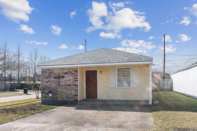 Photo - 8578 Longwood View Ave House