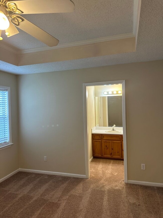 Building Photo - 4124 Sedgwyck Ln
