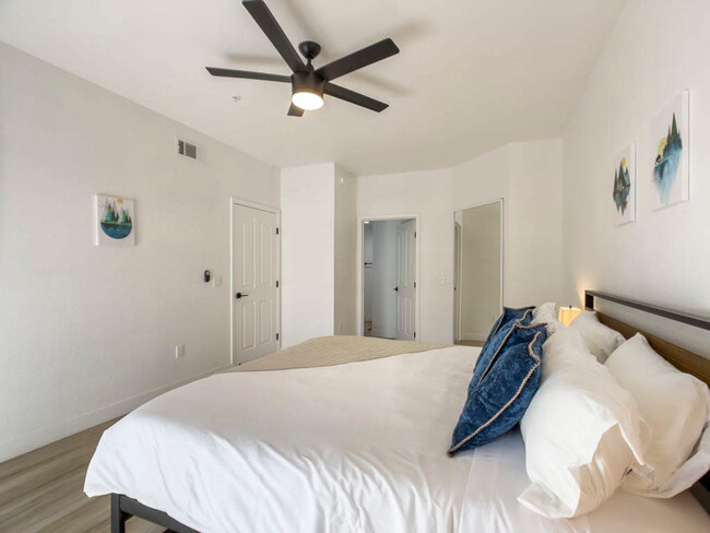 Foto del edificio - 15608 N 71st St