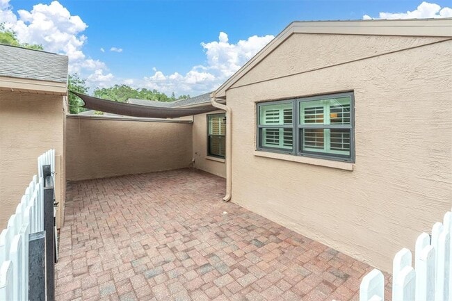 Building Photo - 3203 Charter Club Dr