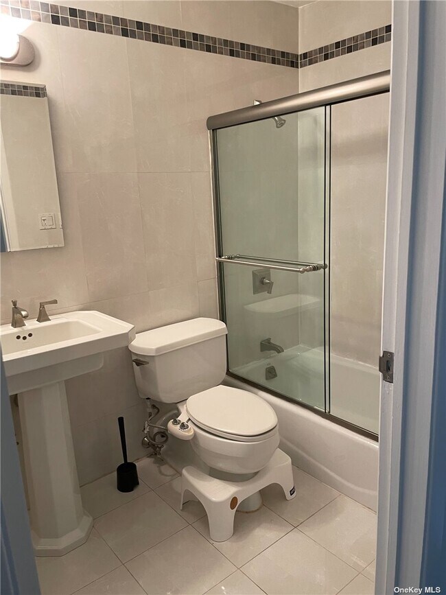 Foto del edificio - 208-8 Estates Dr