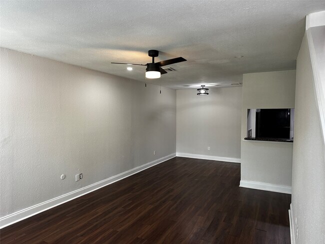 Building Photo - 9534 Pagewood Ln