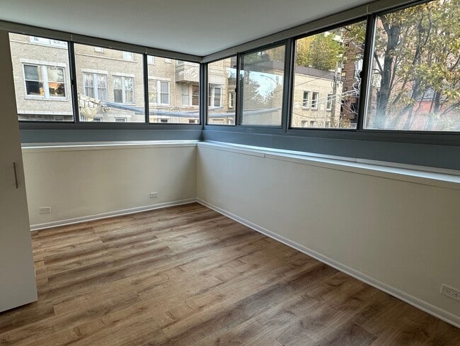 Building Photo - 1555 N Dearborn Pkwy