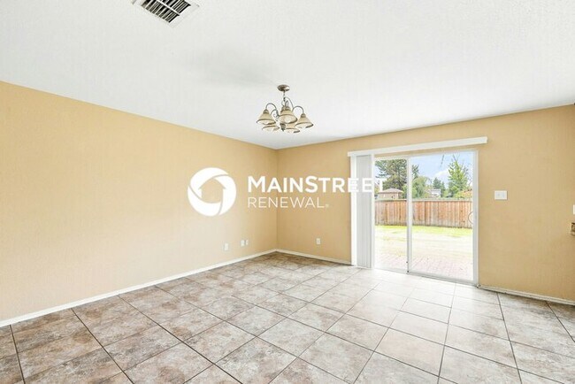 Building Photo - 3 Bedroom Pet-Friendly Home in San Antonio, TX with Main Street Renewal