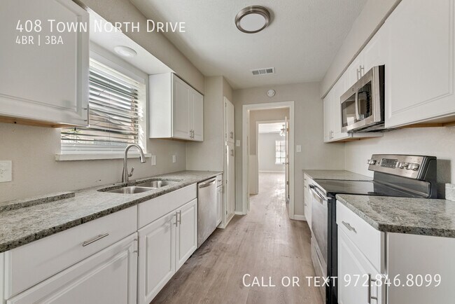 Foto del edificio - 408 Town N Dr