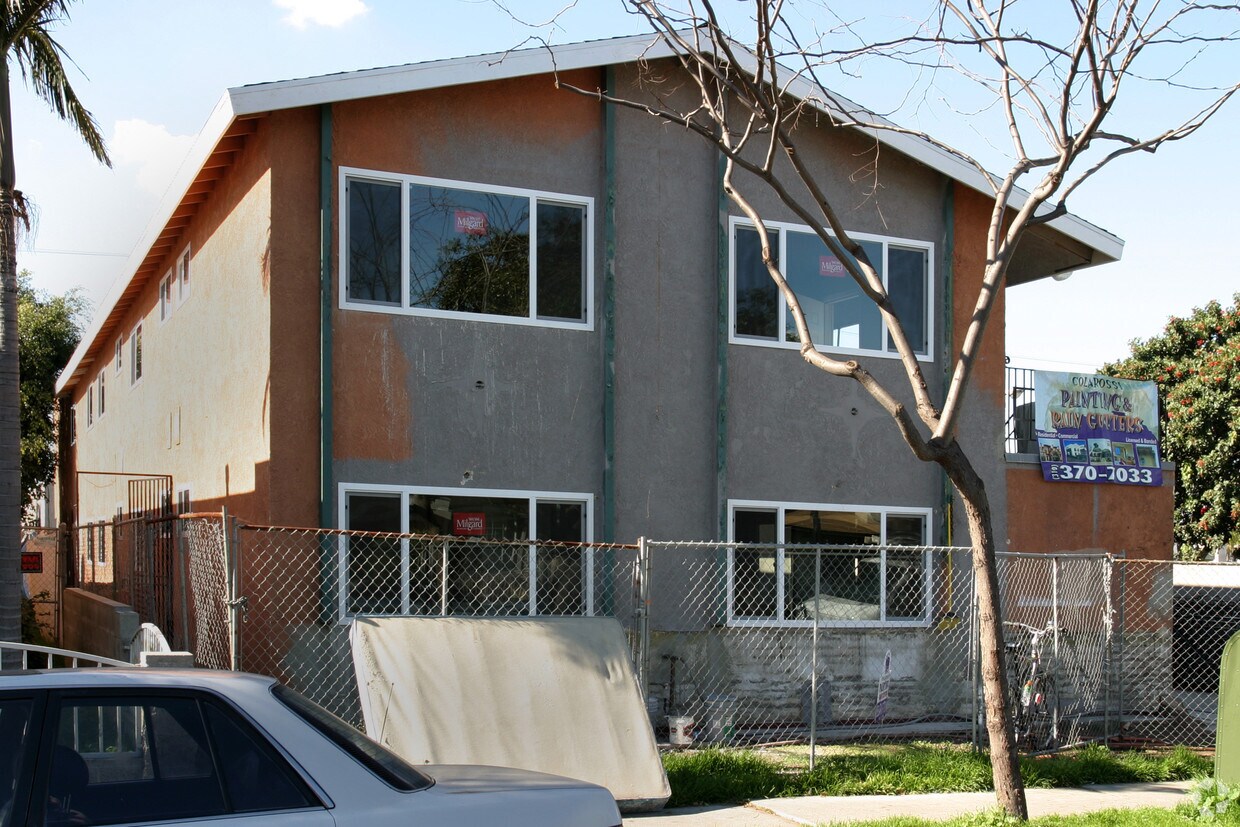 Foto del edificio - 1205 St. Louise Ave