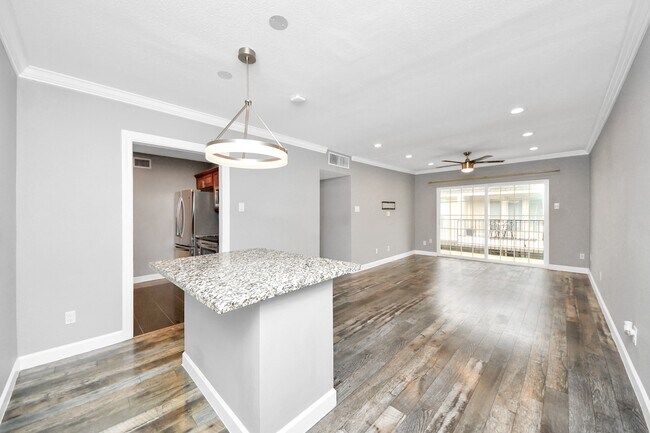 Foto del edificio - 2224 S Piney Point Rd