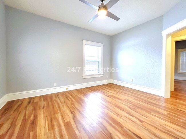 Building Photo - ONE MONTH FREE - 1BD I 1BA Unit - Nob Hill