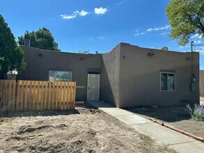 Building Photo - 1106 Arias Ave NW