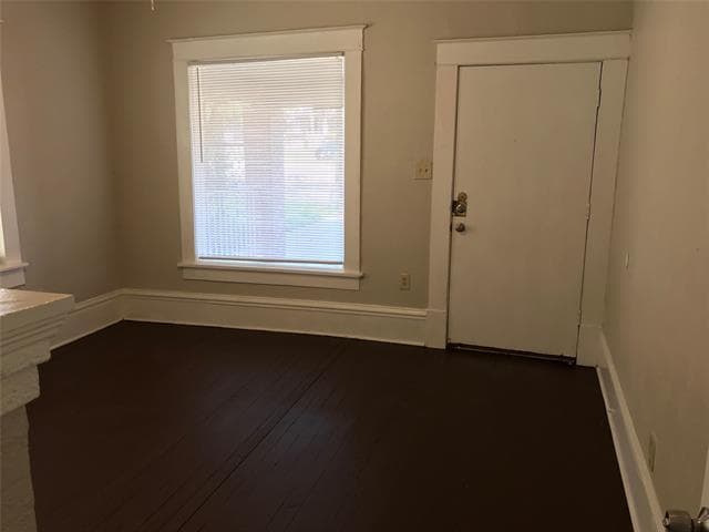 Building Photo - 1118 N Zang Blvd