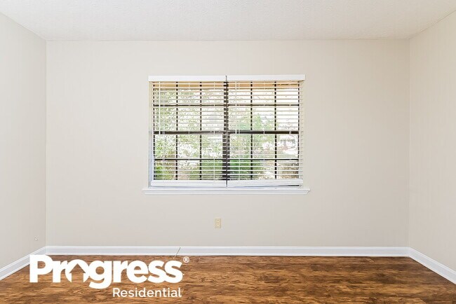 Building Photo - 107 Fairview Pl