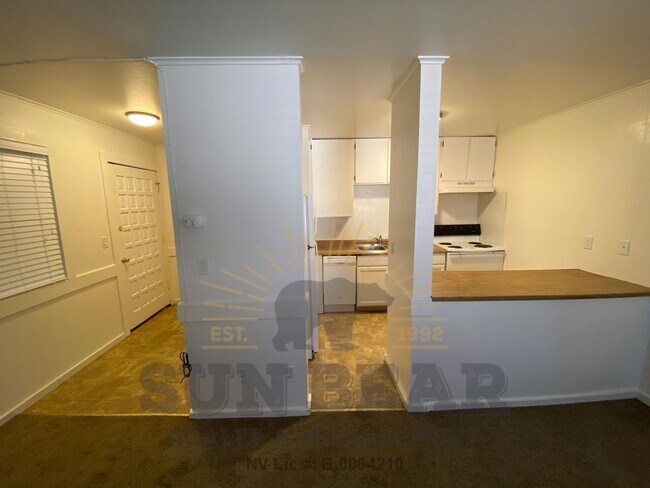 Foto del edificio - Cute 1 bedroom in Central Incline!