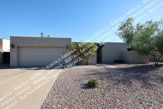 Foto del edificio - Single Story 3 bed+2 bath+RV Gate Available!