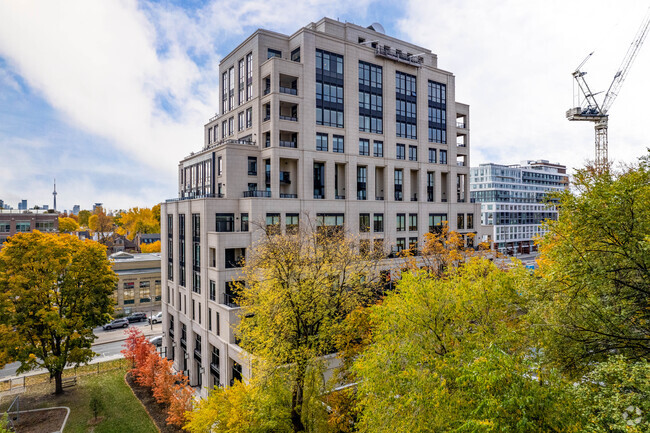 Photo du bâtiment - One Forest Hill