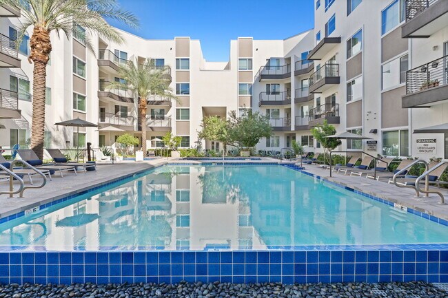 Foto del edificio - Axis Camelback