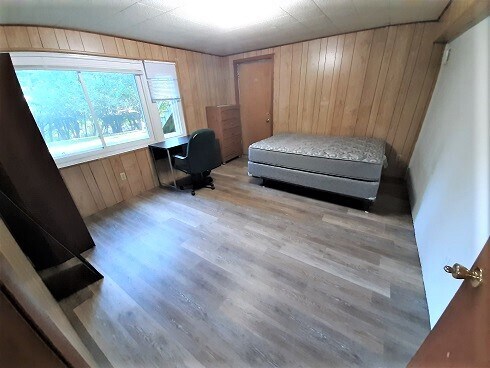 Building Photo - 139 Coddington Rd